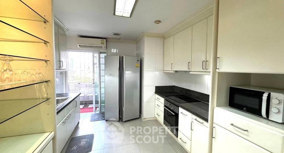 Wohnung zur Miete mit 3 Zimmer in Watthana, Bangkok