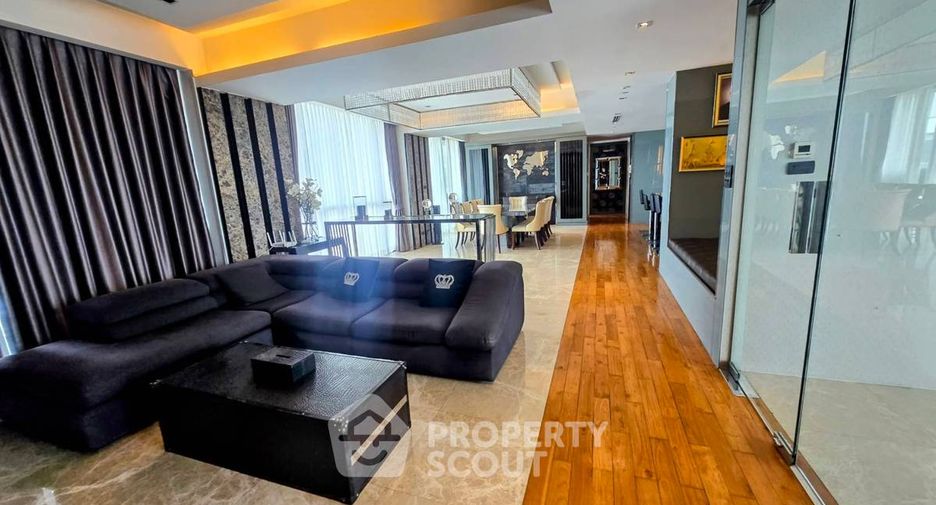For rent and for sale 3 bedrooms condo in Yan Nawa, Bangkok