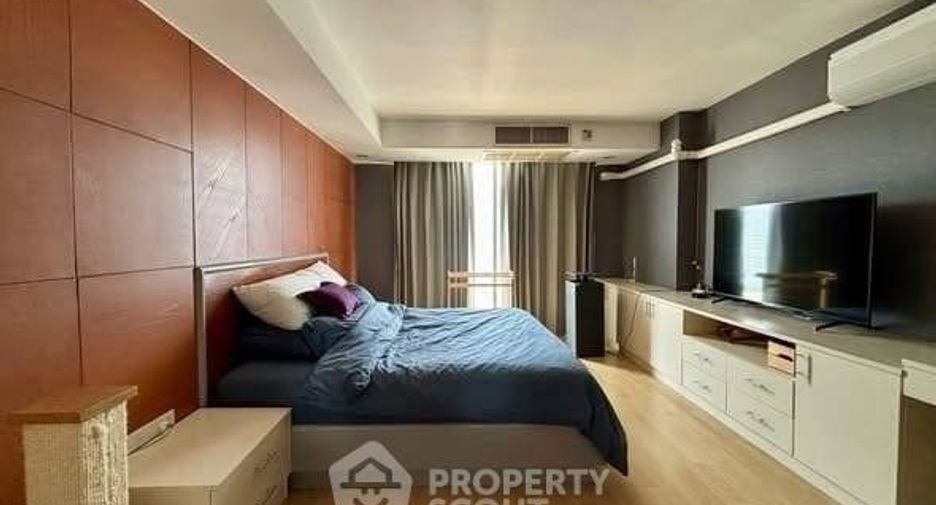 For sale 3 bedrooms condo in Chatuchak, Bangkok