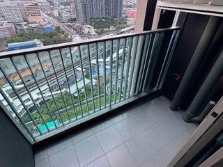 For sale 1 bed condo in Thon Buri, Bangkok