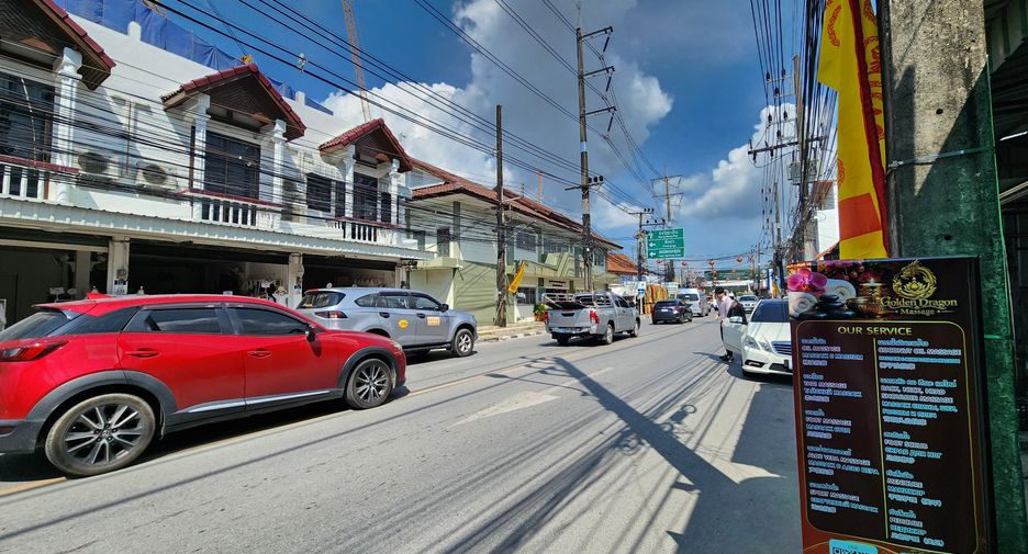 For sale 4 ベッドルーム townhouse in Thalang, Phuket