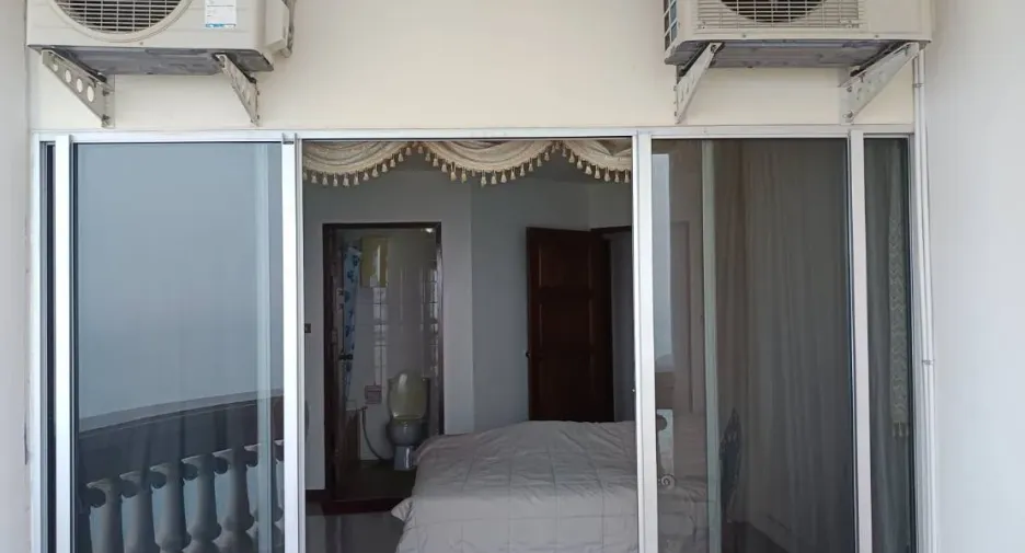 For sale 2 ベッドルーム condo in Bang Lamung, Chonburi