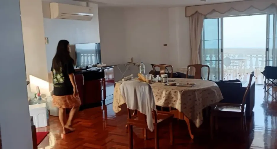 For sale 2 ベッドルーム condo in Bang Lamung, Chonburi