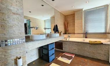 For sale 2 bedrooms condo in Cha Am, Phetchaburi