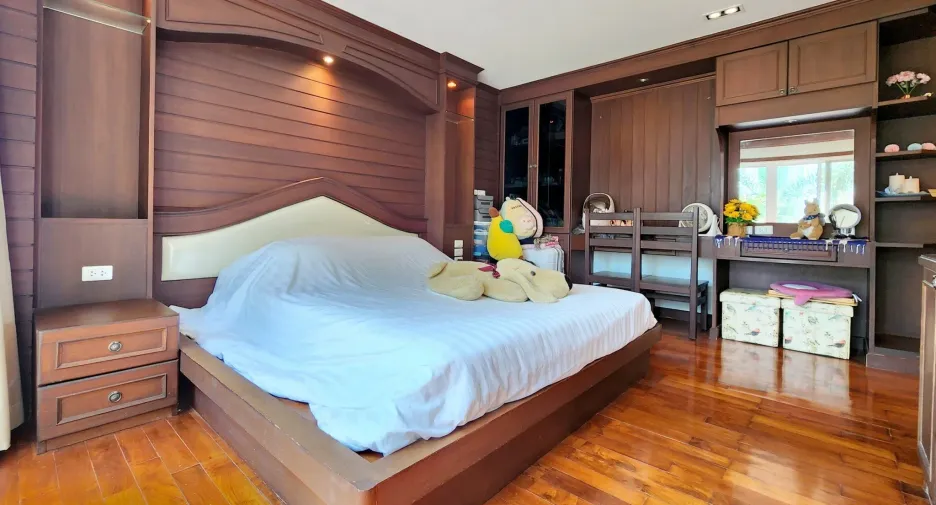 For sale 2 bedrooms condo in Cha Am, Phetchaburi