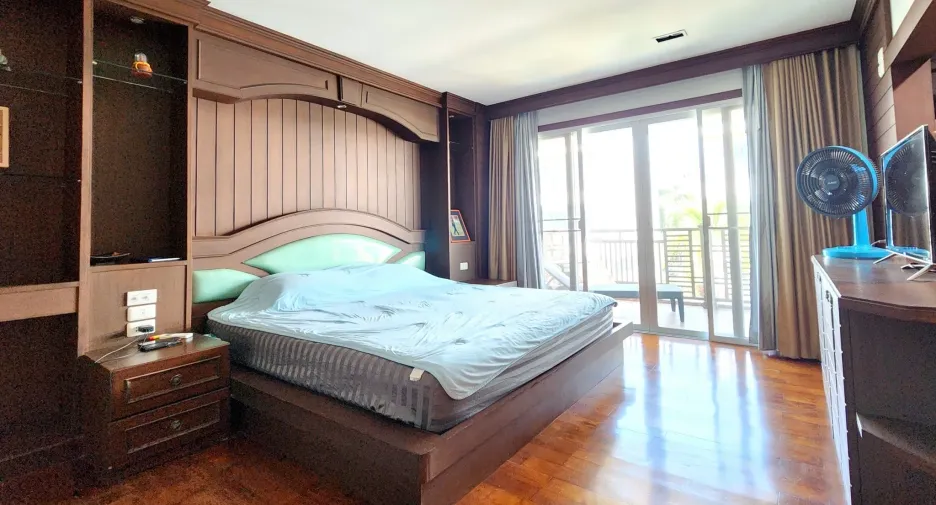 For sale 2 bedrooms condo in Cha Am, Phetchaburi