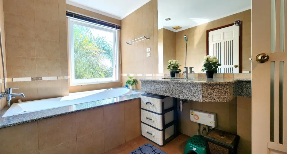 For sale 2 bedrooms condo in Cha Am, Phetchaburi
