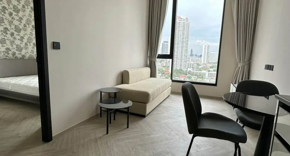 For rent and for sale 1 bed condo in Khlong San, Bangkok