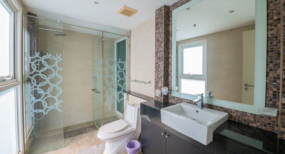 Condo en venta de 2 habitaciones en Bang Lamung, Chonburi