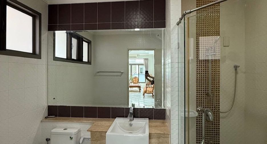 For sale 3 ベッドルーム house in Prawet, Bangkok
