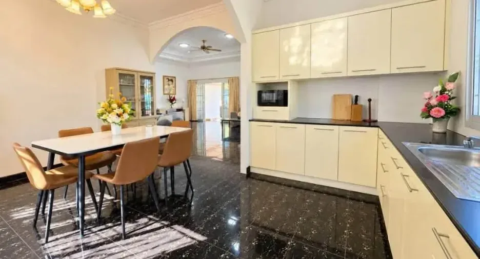 For rent 3 bedrooms house in Bang Lamung, Chonburi