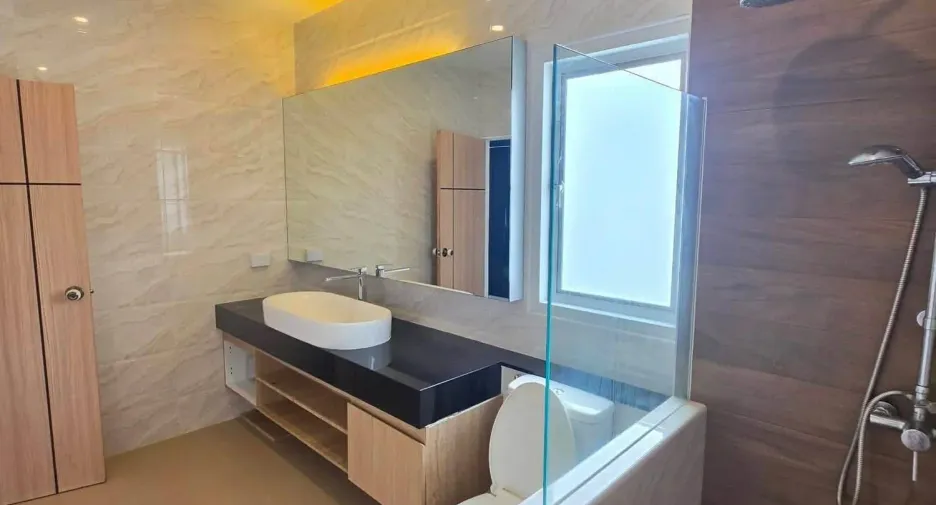 For rent 3 bedrooms house in Huay Yai, Pattaya