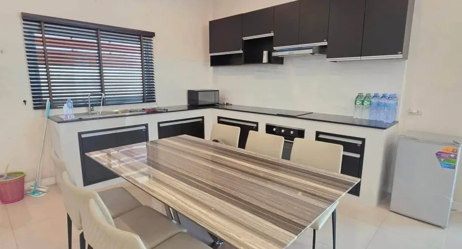 For rent 3 bedrooms house in Huay Yai, Pattaya