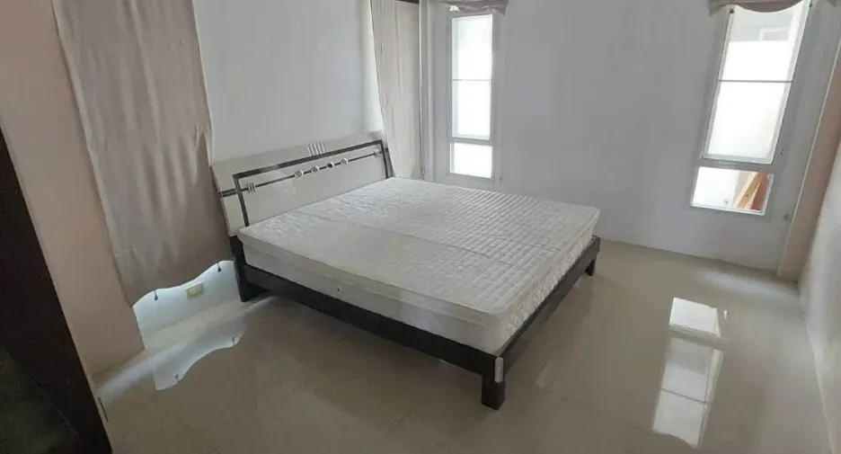 For rent 3 bedrooms house in Bang Lamung, Chonburi
