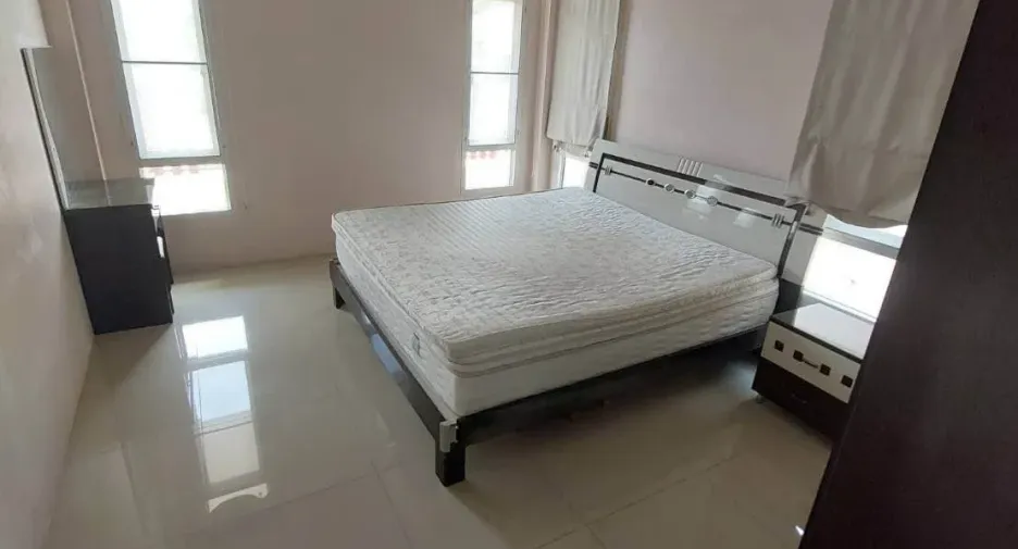 For rent 3 bedrooms house in Bang Lamung, Chonburi
