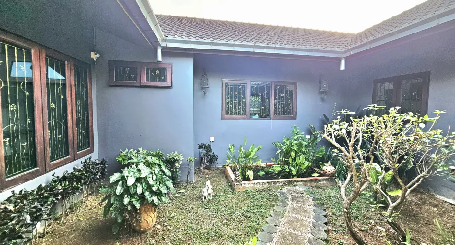 Casa en venta y en alquiler de 5 habitaciones en Mueang Chiang Rai, Chiang Rai
