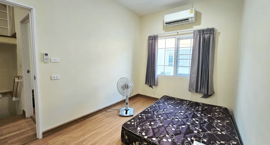 Reihenhaus zur Miete mit 4 Zimmer in Mueang Chiang Rai, Chiang Rai