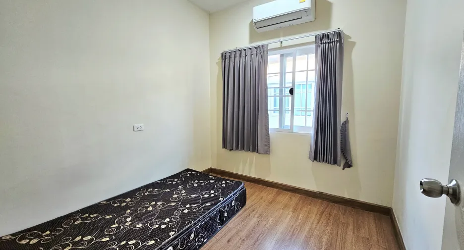 Reihenhaus zur Miete mit 4 Zimmer in Mueang Chiang Rai, Chiang Rai