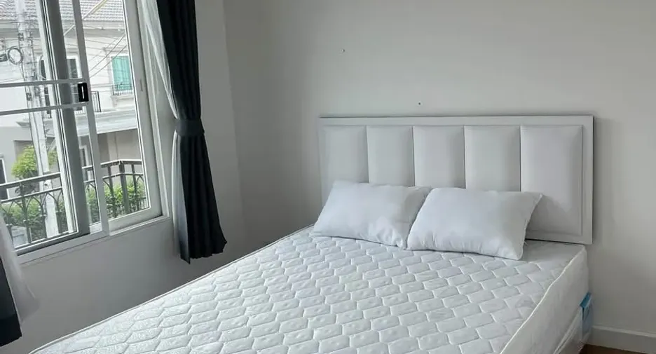 Casa en venta de 4 habitaciones en Khlong Luang, Pathum Thani