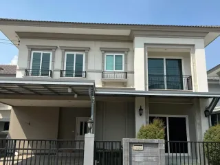 Casa en alquiler de 4 habitaciones en Khlong Luang, Pathum Thani
