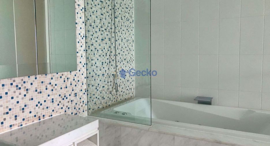 For rent 2 bedrooms condo in Bang Lamung, Chonburi