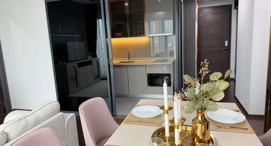 For rent 2 bedrooms condo in Watthana, Bangkok