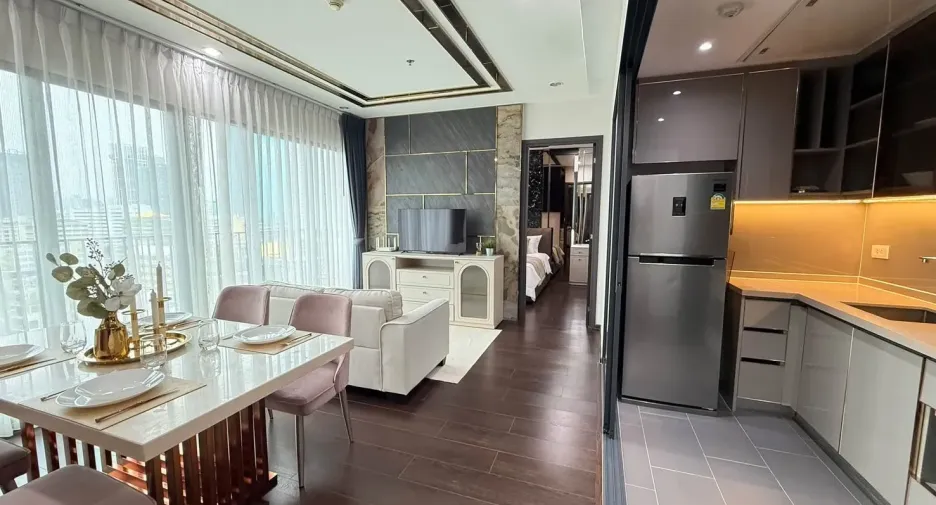 For rent 2 bedrooms condo in Watthana, Bangkok