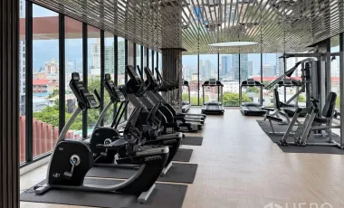 For rent 2 bedrooms condo in Watthana, Bangkok