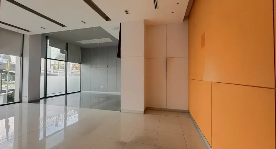 Gewerbefläche zur Miete in Bang Rak, Bangkok