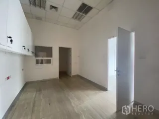 Gewerbefläche zur Miete in Bang Rak, Bangkok