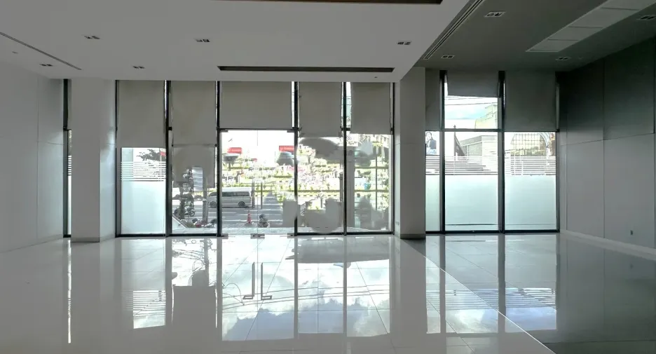 Gewerbefläche zur Miete in Bang Rak, Bangkok