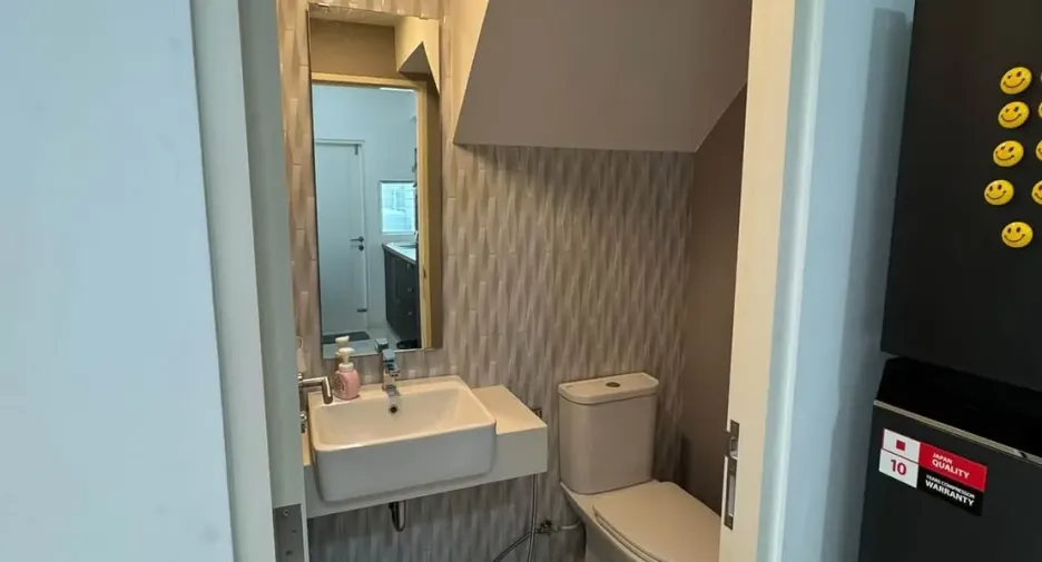 For rent 3 ベッドルーム townhouse in Bang Phli, Samut Prakan