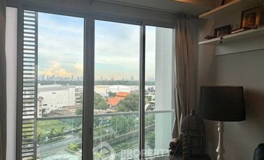 For sale 2 ベッドルーム condo in Yan Nawa, Bangkok