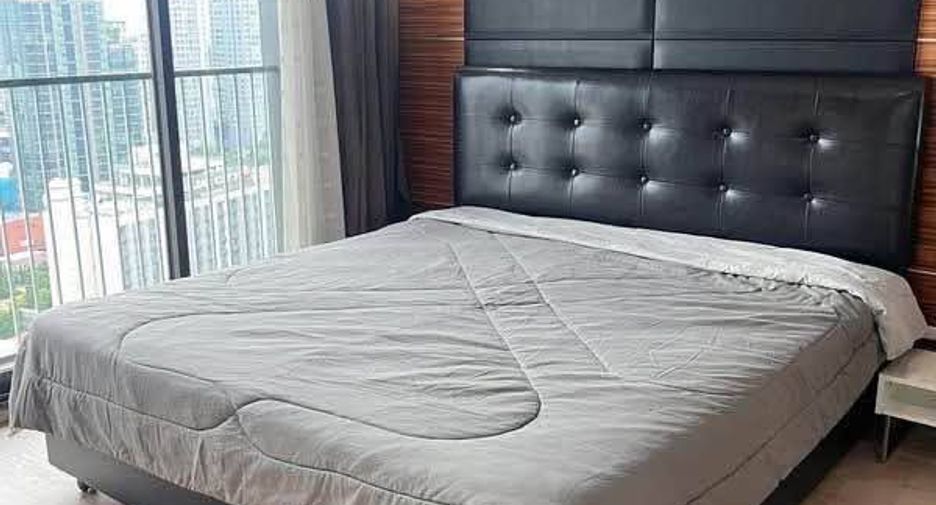 For rent そして for sale 2 ベッドルーム condo in Khlong Toei, Bangkok