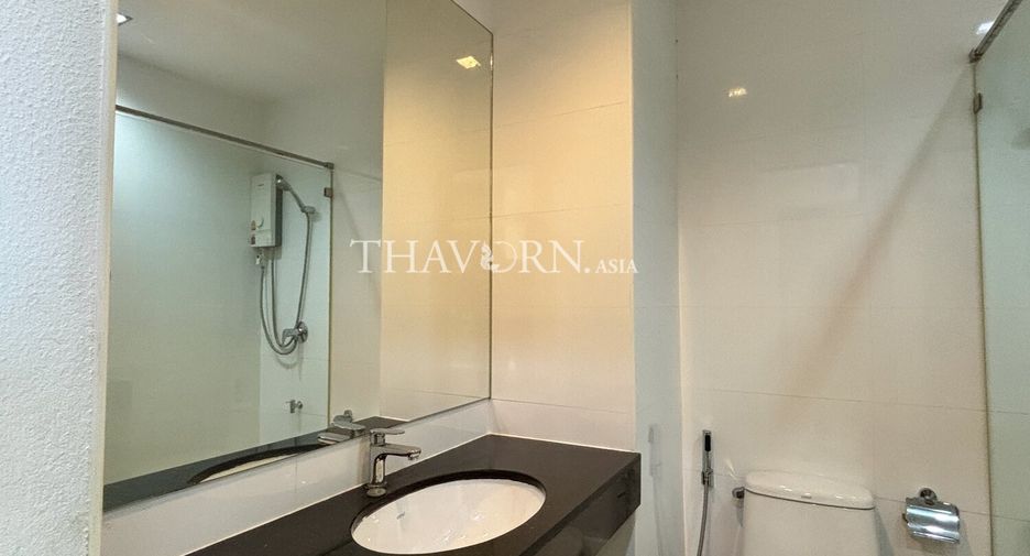 For sale 2 bedrooms condo in Jomtien, Pattaya
