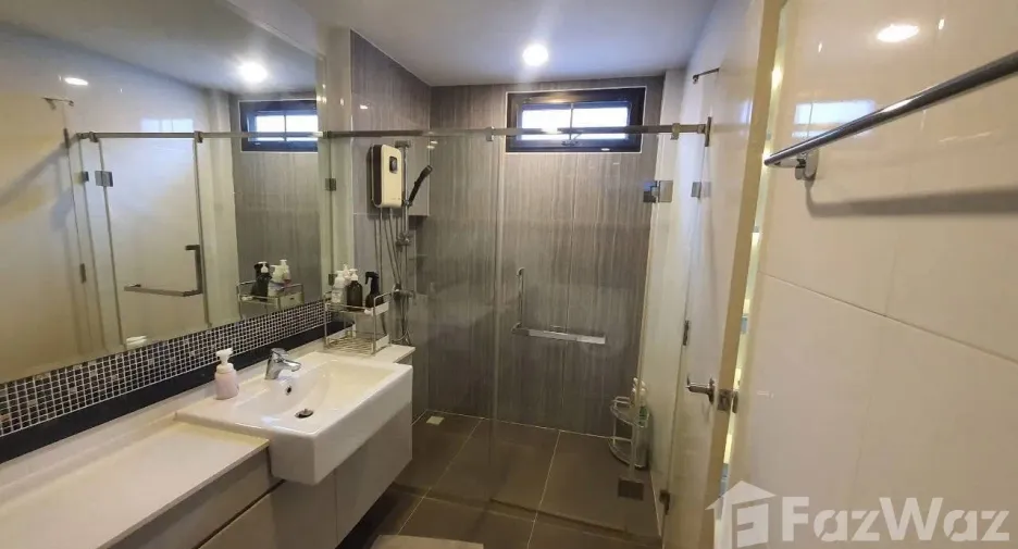 For rent 4 bedrooms house in Prawet, Bangkok