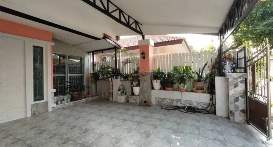 Casa en alquiler y en venta de 2 habitaciones en Bang Lamung, Chonburi