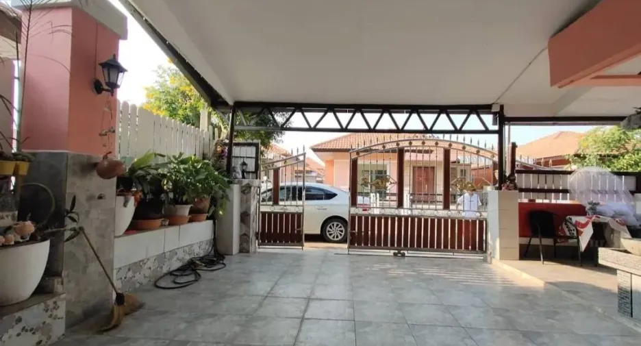 Casa en alquiler y en venta de 2 habitaciones en Bang Lamung, Chonburi