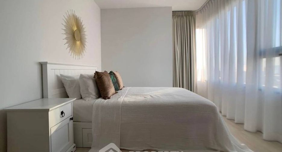 For rent 2 bedrooms condo in Pathum Wan, Bangkok