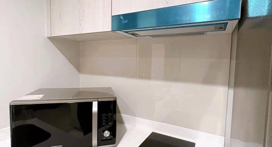 For rent 1 bed condo in Pathum Wan, Bangkok