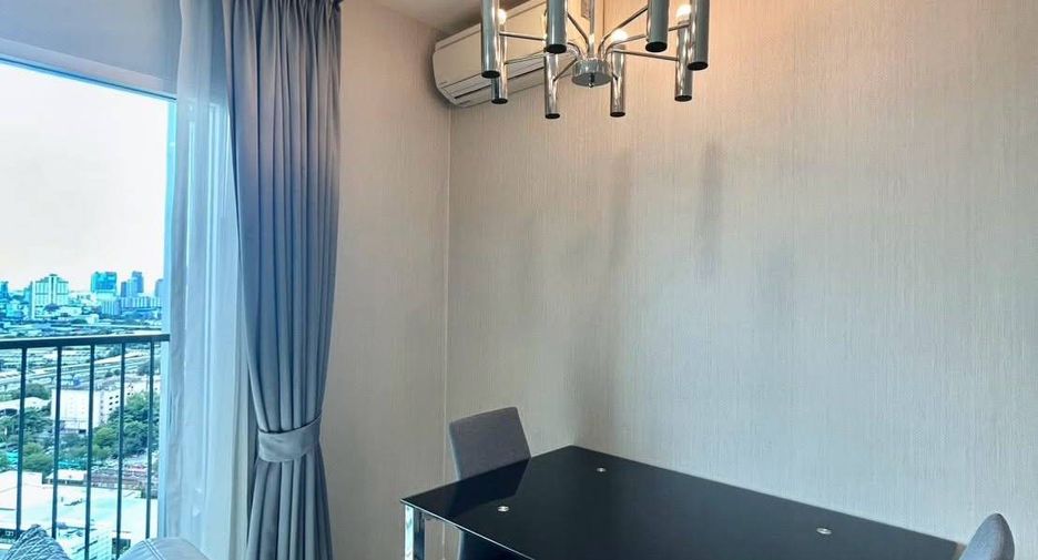 For rent 2 bedrooms condo in Huai Khwang, Bangkok