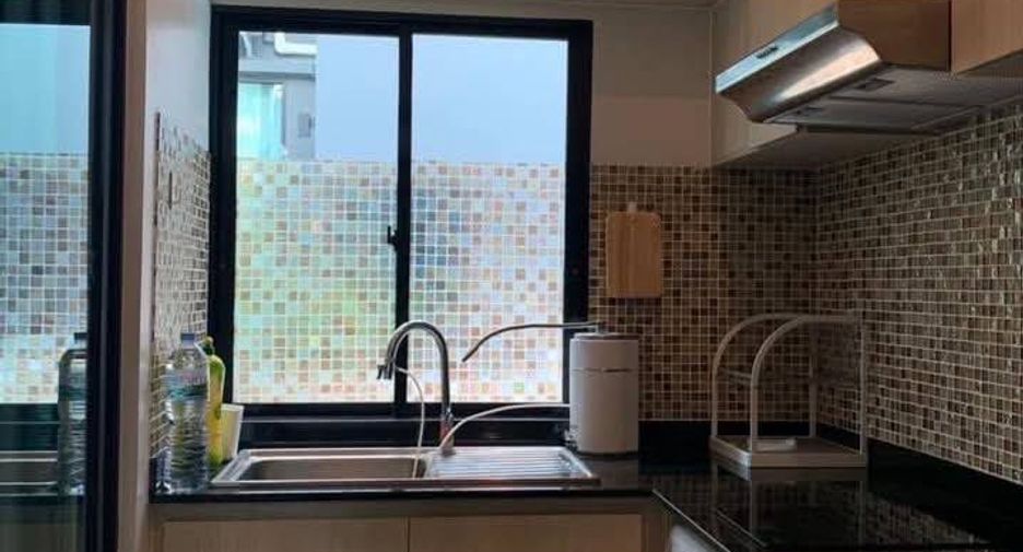 For rent 3 bedrooms townhouse in Suan Luang, Bangkok