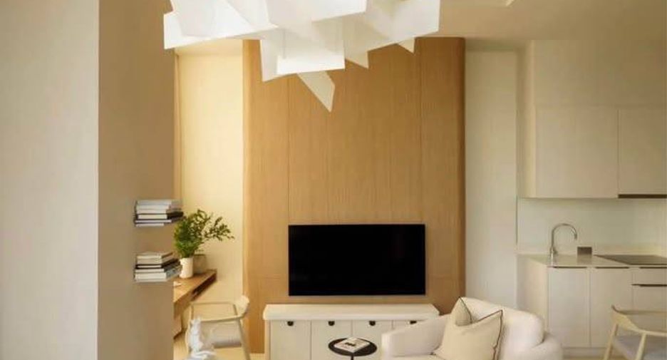 For rent 2 bedrooms condo in Bang Rak, Bangkok
