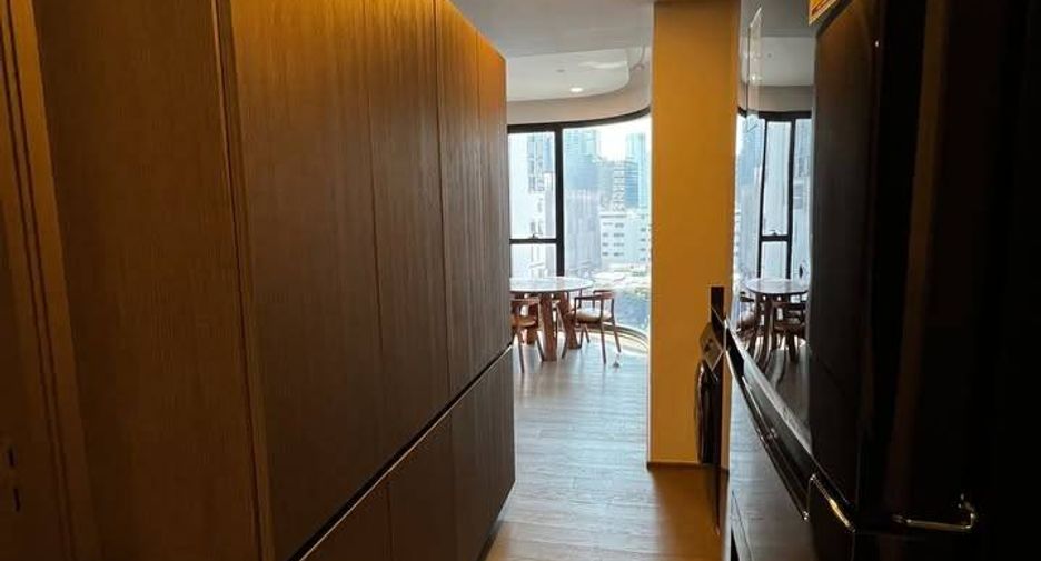 À louer 2 chambres condo à Bang Rak, Bangkok