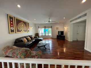 Condo en alquiler de 3 habitaciones en Sathon, Bangkok
