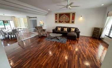For rent 3 bedrooms condo in Sathon, Bangkok