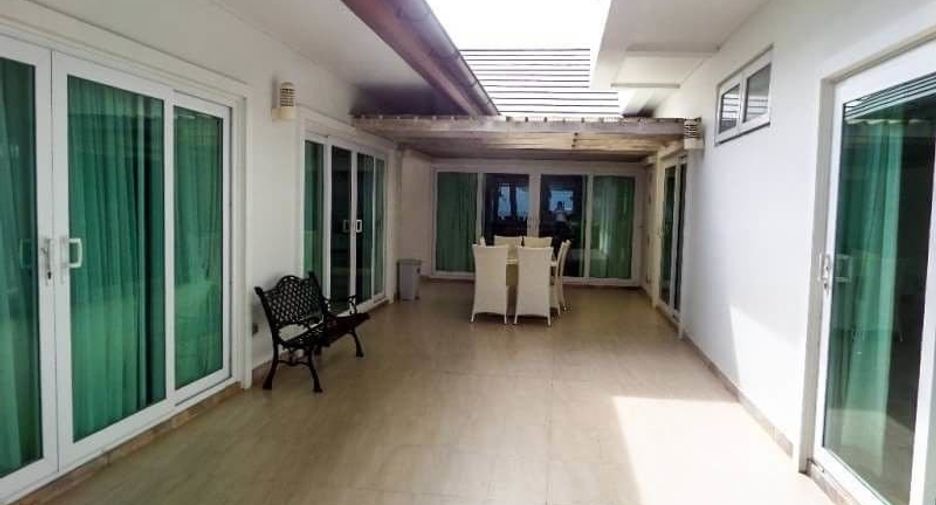 For rent and for sale 4 bedrooms house in Bang Lamung, Chonburi