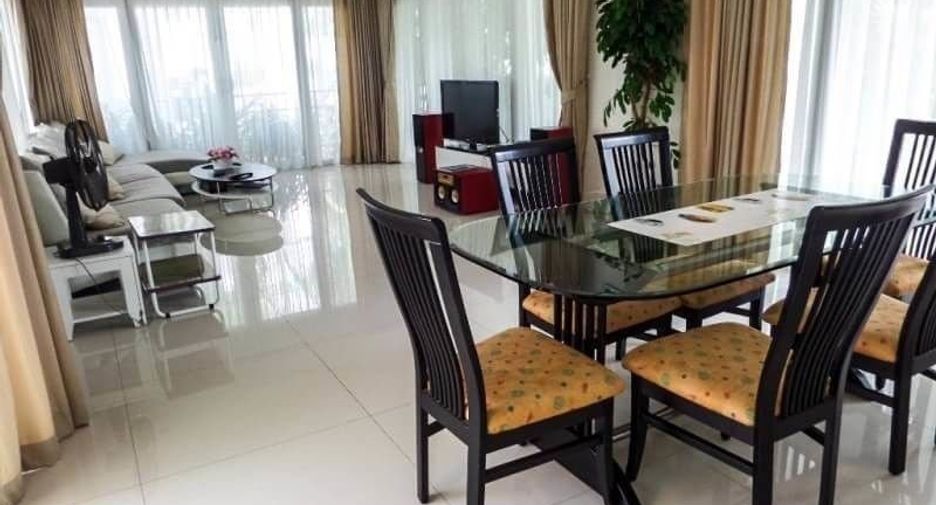 For rent and for sale 4 bedrooms house in Bang Lamung, Chonburi