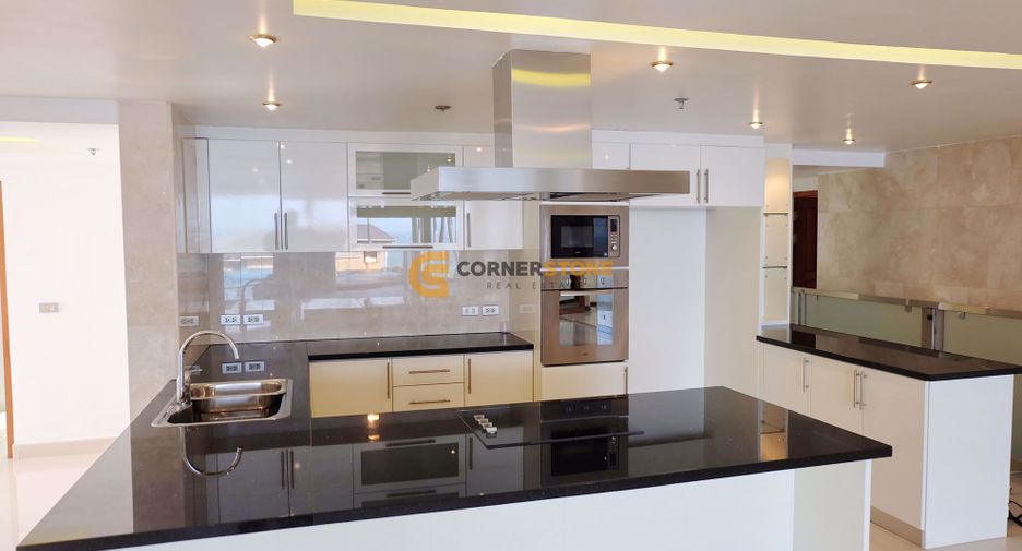 For sale 5 bed condo in Central Pattaya, Pattaya