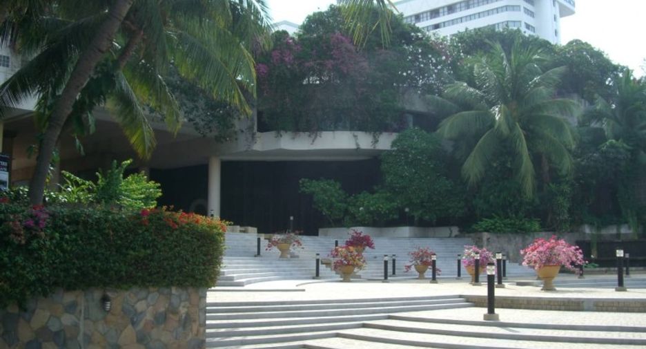 For sale 2 bedrooms condo in Jomtien, Pattaya